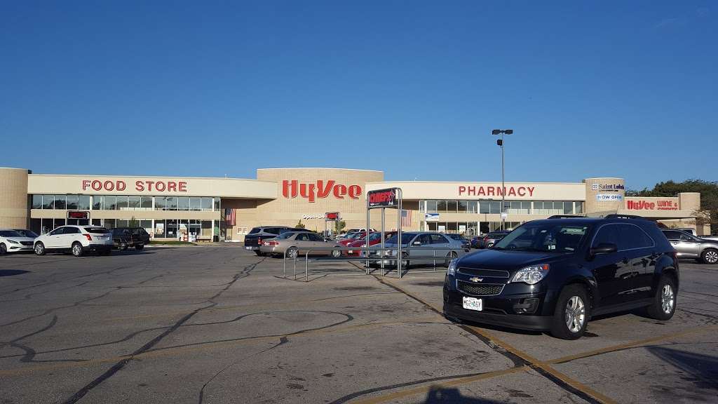 Hy-Vee | 310 SW Ward Rd, Lees Summit, MO 64081, USA | Phone: (816) 554-2200