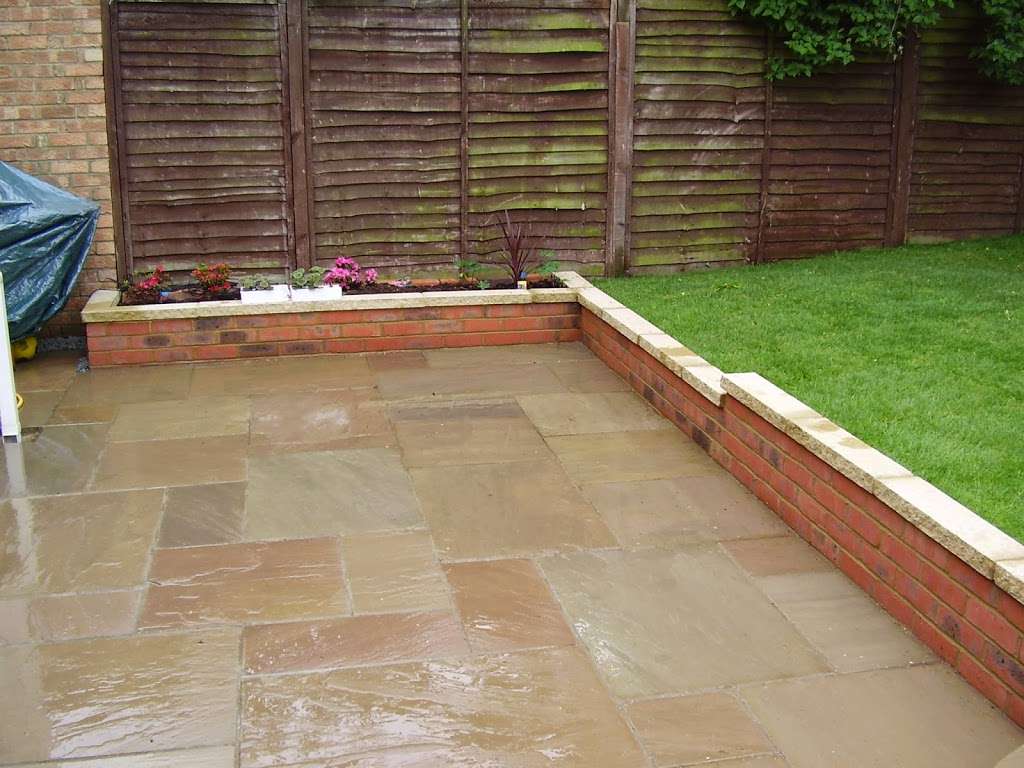 Riverwood Landscapes | 23 Reginald Ave, Cuxton, Rochester ME2 1DZ, UK | Phone: 01634 710632