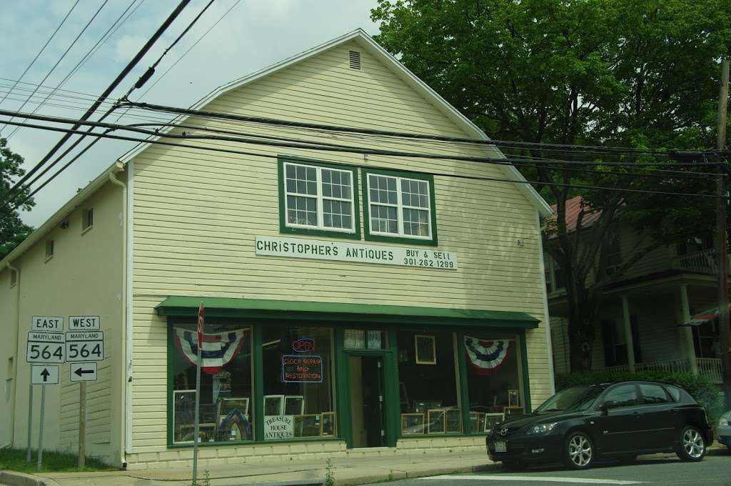 Christophers Antiques | 8521 Chestnut Ave, Bowie, MD 20715, USA | Phone: (301) 262-1299