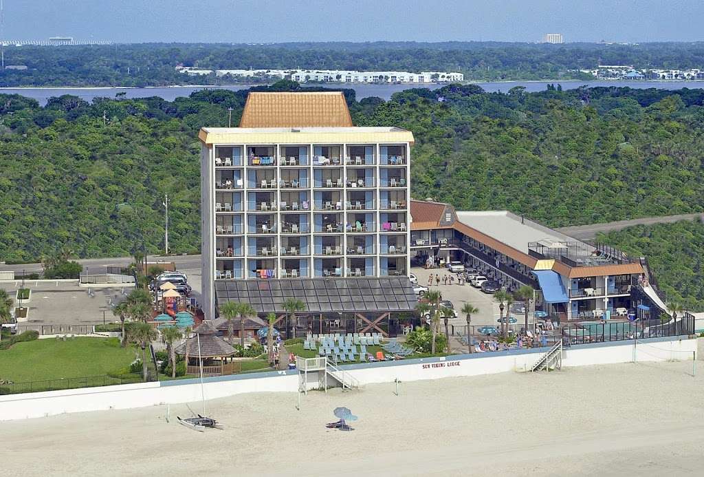 Sun Viking Lodge | 2411 S Atlantic Ave, Daytona Beach, FL 32118, USA | Phone: (386) 252-6252