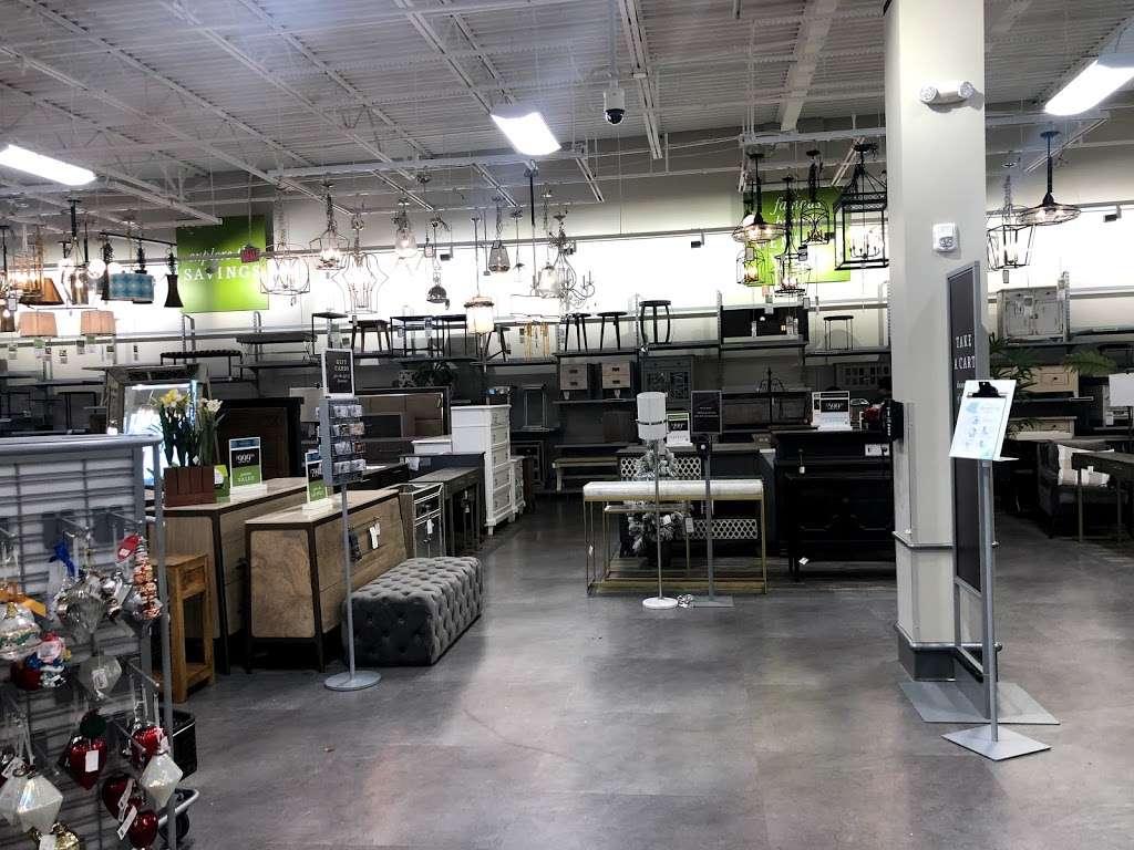 Homesense | 3144 E Main St, Mohegan Lake, NY 10547, USA | Phone: (914) 528-0194