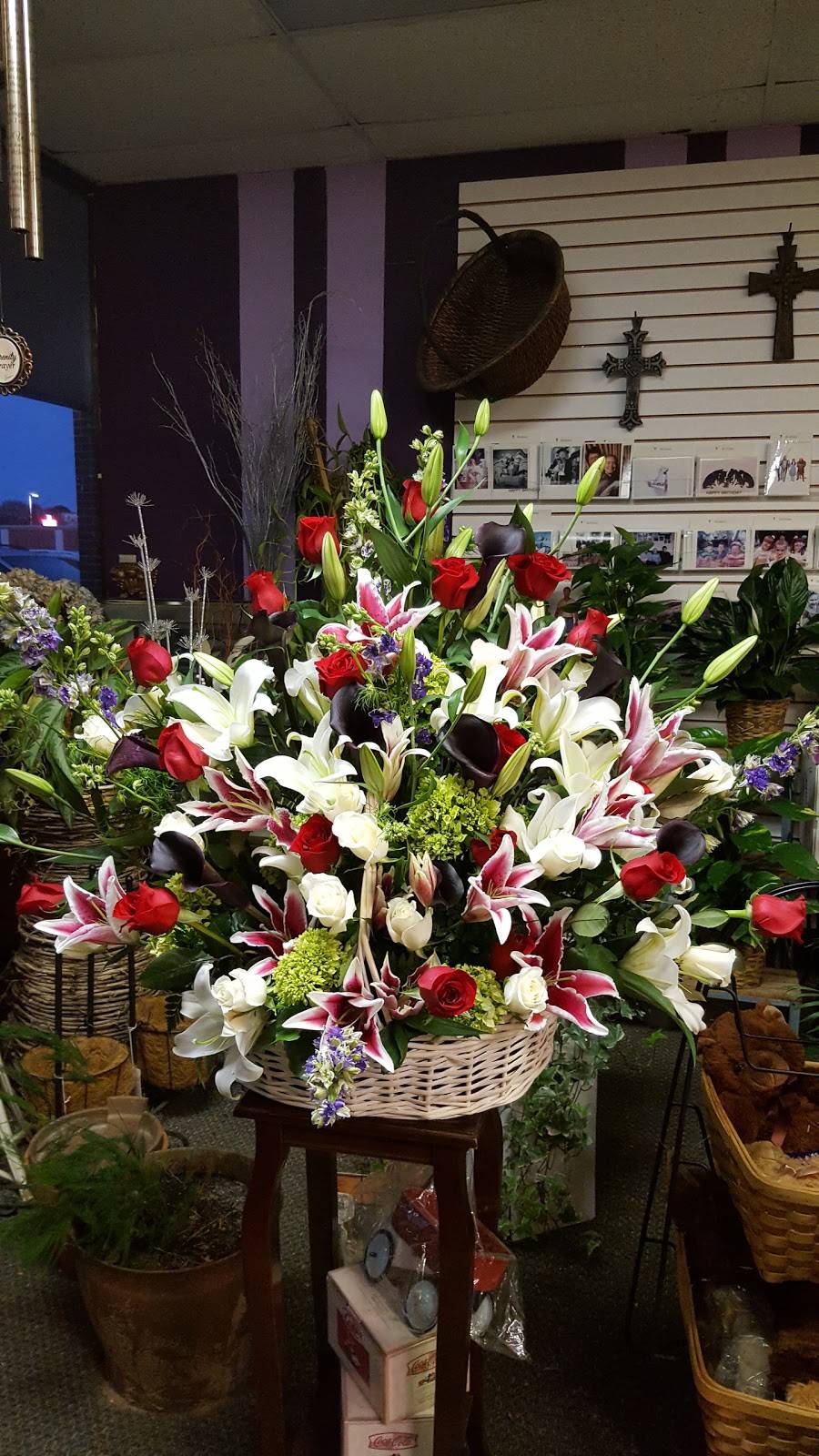 Arlington Flower Exchange | 1730 W Randol Mill Rd #120, Arlington, TX 76012, USA | Phone: (817) 261-1500