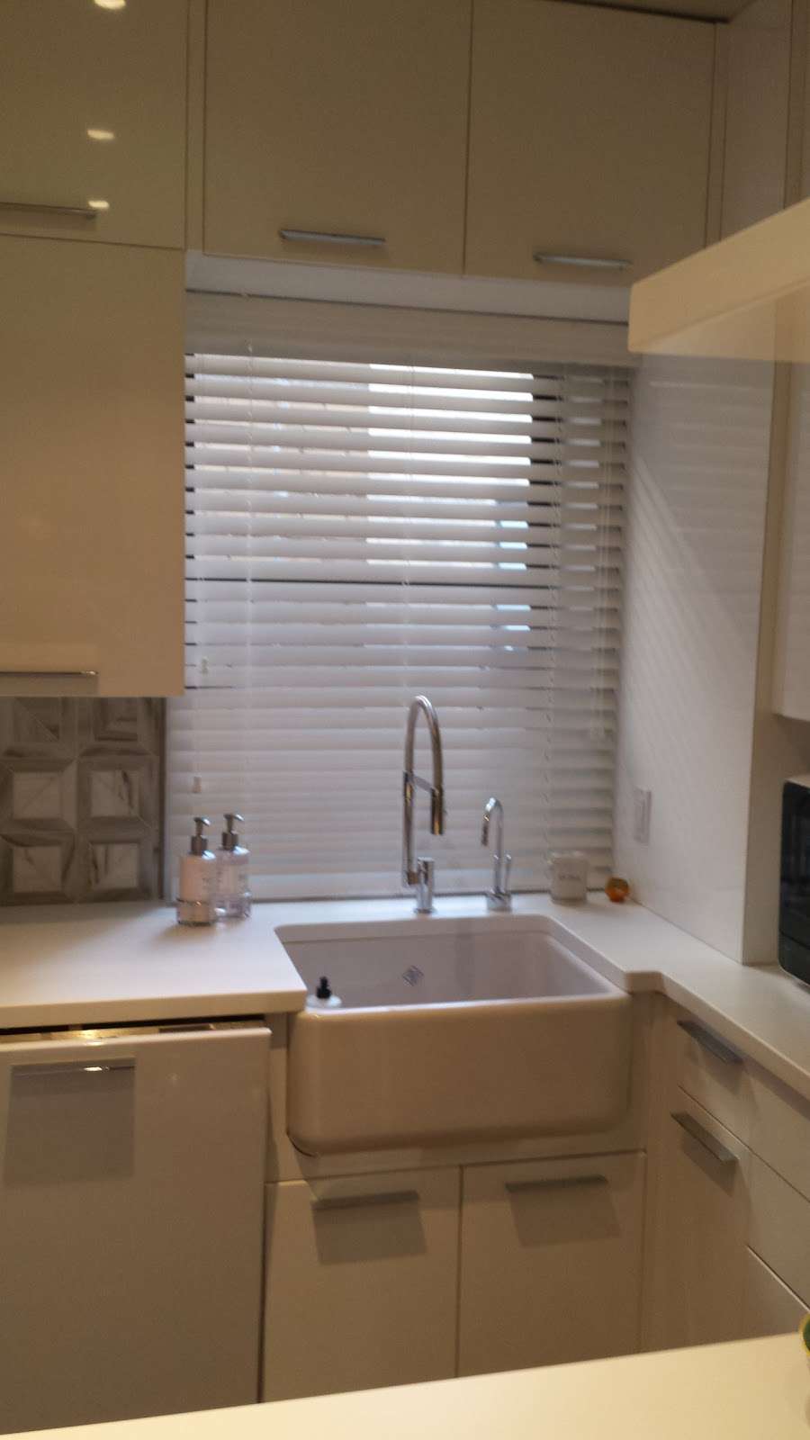 Shades Blinds and Draperies | 6813 18th Ave, Brooklyn, NY 11204, USA | Phone: (347) 264-0942