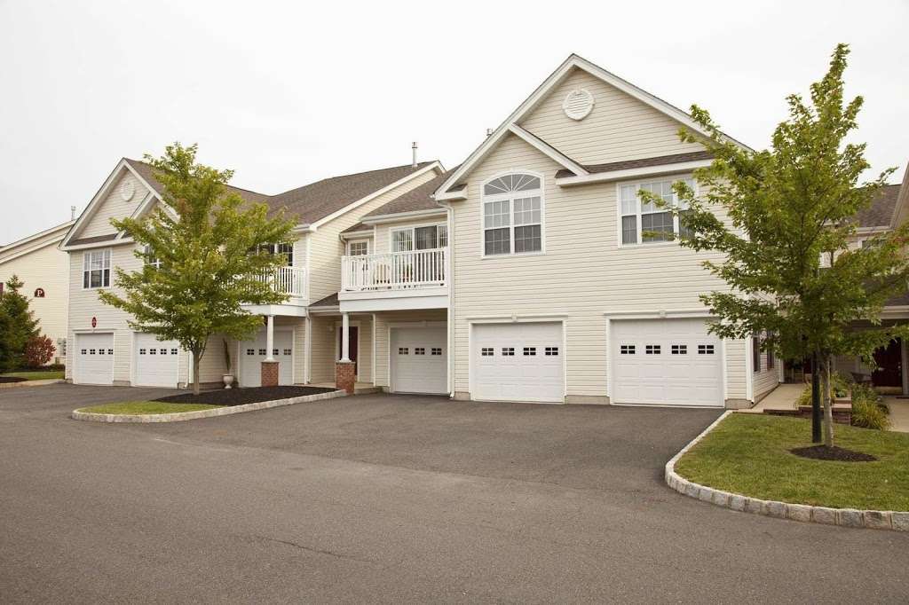 Apartments at Weatherby | 100 Westbrook Dr, Woolwich Township, NJ 08085, USA | Phone: (856) 467-4666