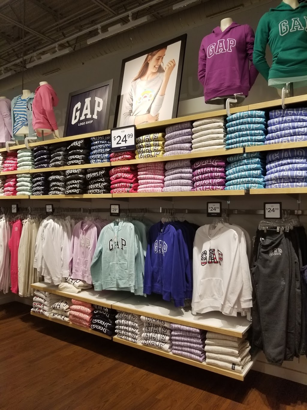 Gap Factory | 1555 Talbot Rd, Windsor, ON N9H 2N2, Canada | Phone: (519) 966-7781