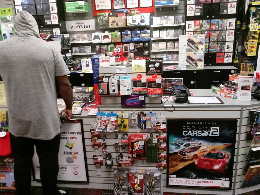 GameStop | 422 Northfield Rd ste a-5, Bedford, OH 44146, USA | Phone: (216) 662-6233