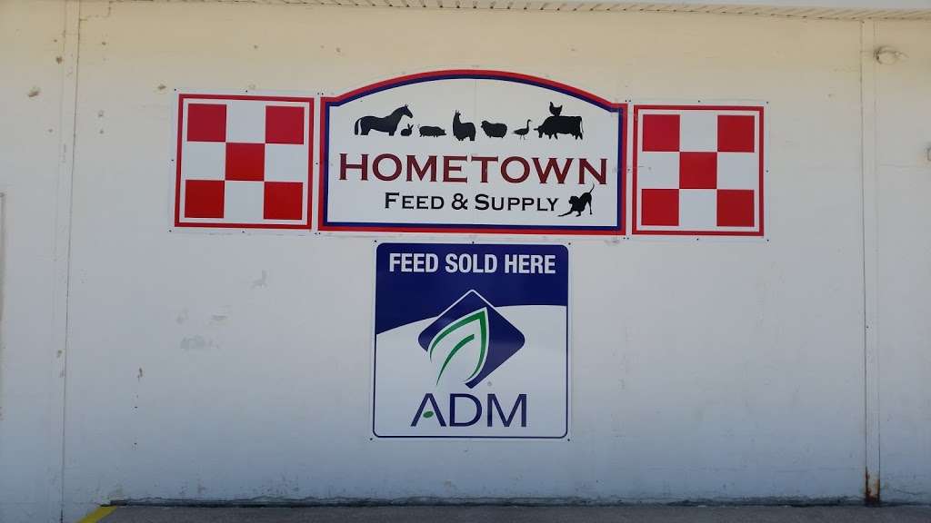 Hometown Feed & Supply | 204 N Broadway St, Louisburg, KS 66053, USA | Phone: (913) 837-1440