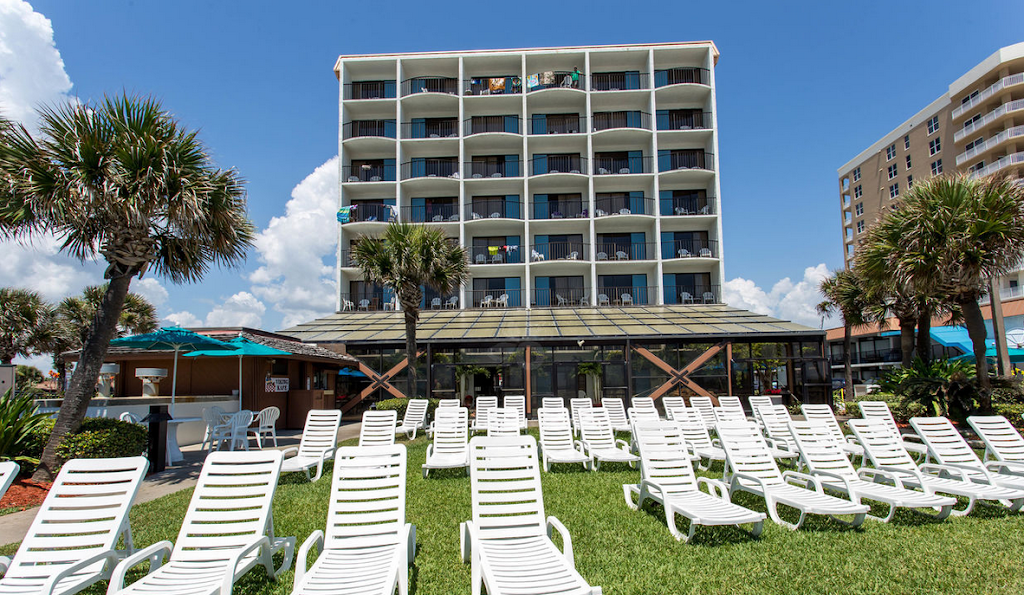 Sun Viking Lodge | 2411 S Atlantic Ave, Daytona Beach, FL 32118, USA | Phone: (386) 252-6252