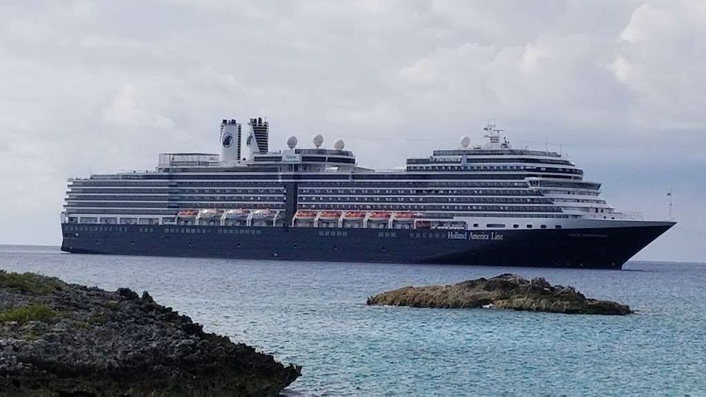 Holland America Line HAL | 2200 Eller Dr, Fort Lauderdale, FL 33316, USA | Phone: (877) 932-4259