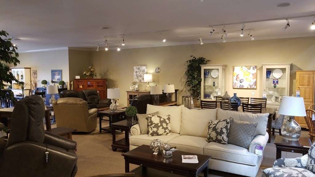 Gishs Furniture | 2191 Lincoln Hwy E, Lancaster, PA 17602, USA | Phone: (717) 392-6080