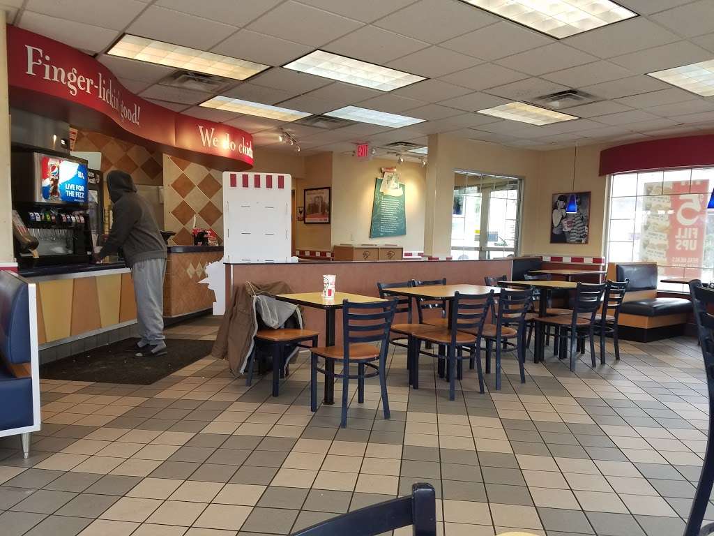 KFC | 2454 S Archibald Ave, Ontario, CA 91761, USA | Phone: (909) 923-3513