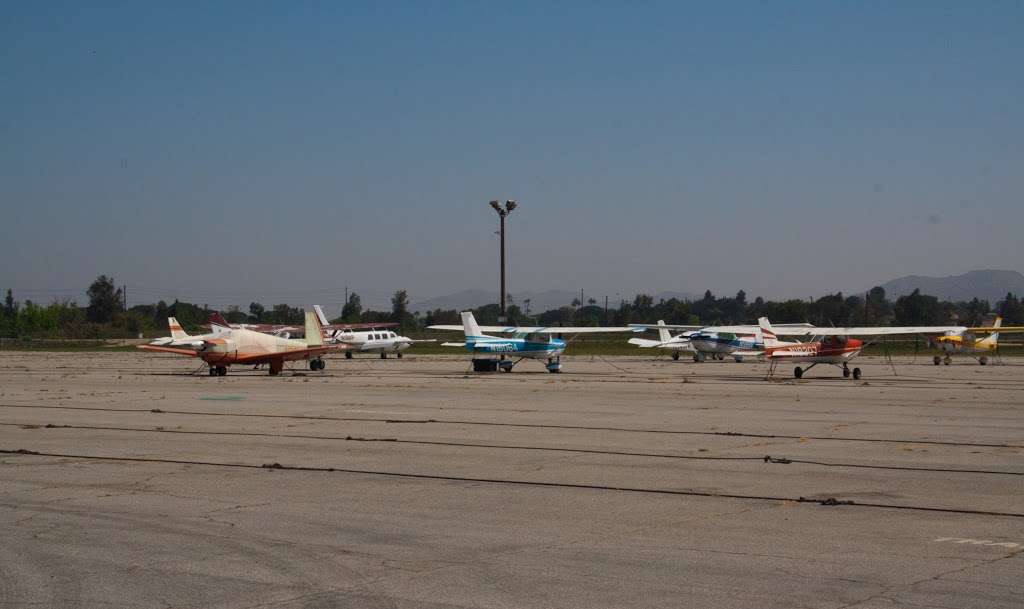Corona Municipal Airport | 1900 Aviation Dr, Corona, CA 92880, USA | Phone: (951) 736-2289