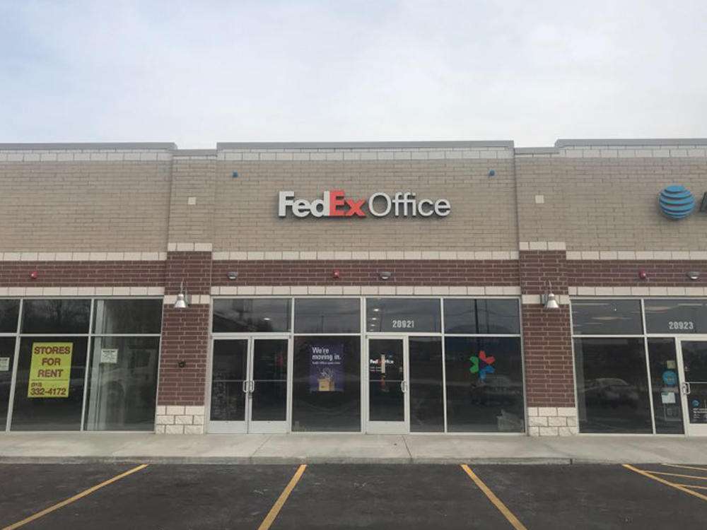 FedEx Office Print & Ship Center | 20921 Western Ave, Chicago Heights, IL 60411, USA | Phone: (708) 748-4007