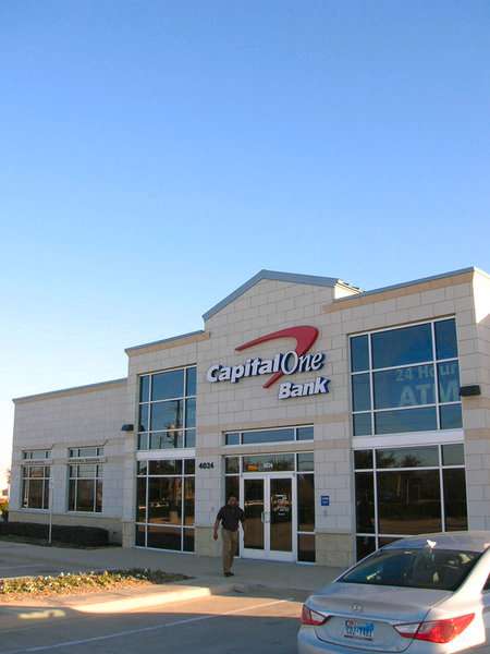 Capital One Bank | 4024 14th St, Plano, TX 75074, USA | Phone: (972) 364-6120