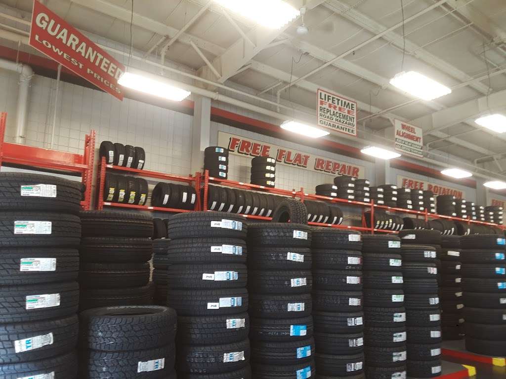 Town Fair Tire | 108 Broadway, Saugus, MA 01906, USA | Phone: (781) 941-5410