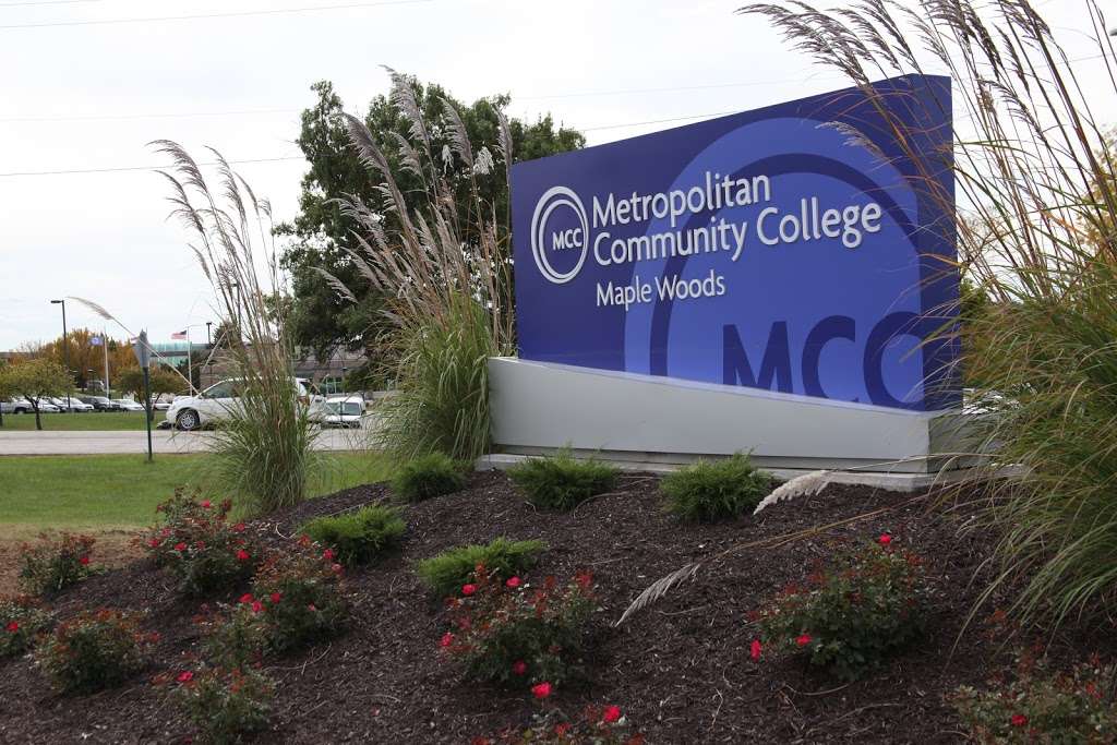 Metropolitan Community College - Maple Woods | 1299, 2601 NE Barry Rd, Kansas City, MO 64156, USA | Phone: (816) 604-3000