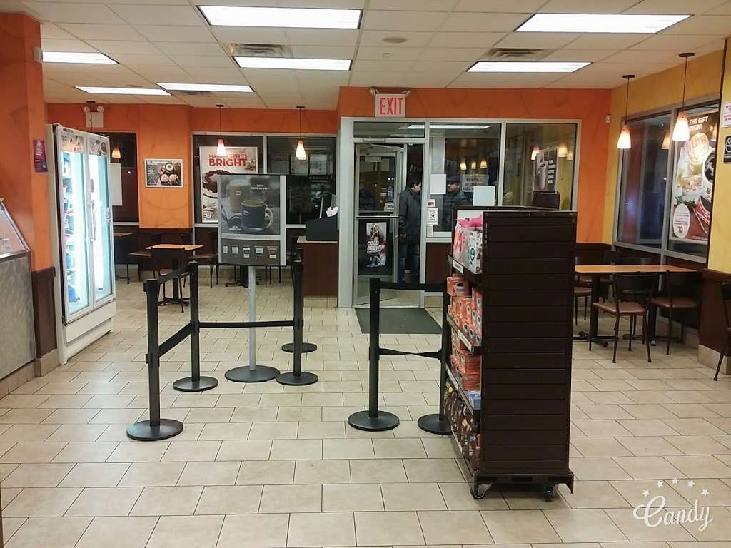 Dunkin Donuts | 2302 Knapp St #2310, Brooklyn, NY 11229, USA | Phone: (718) 332-6152