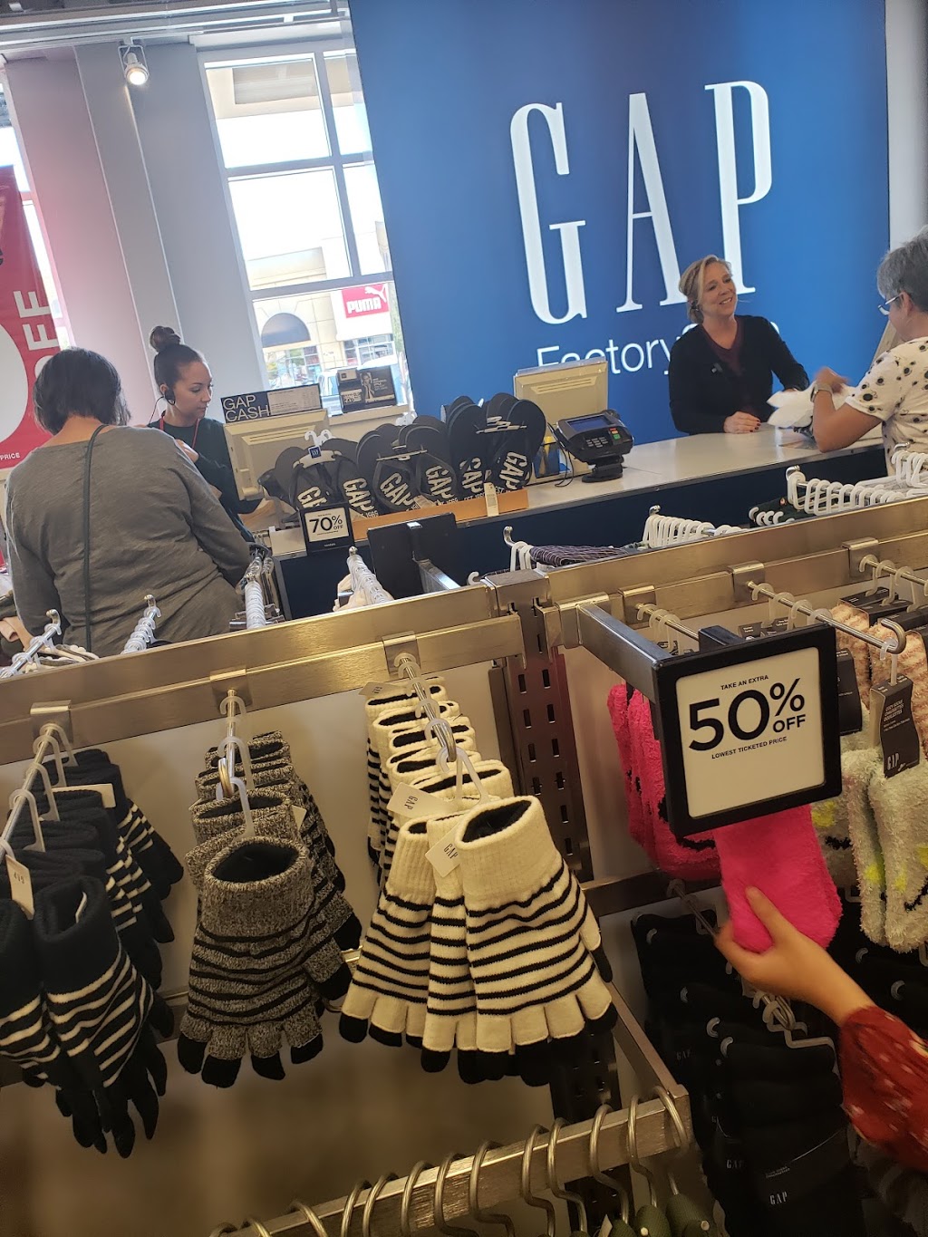 Gap Factory | 1555 Talbot Rd, Windsor, ON N9H 2N2, Canada | Phone: (519) 966-7781