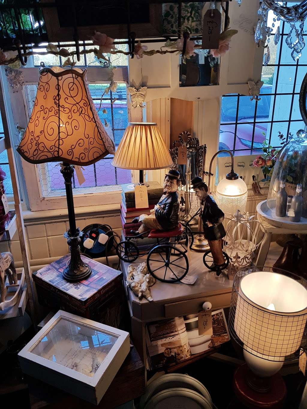 The Holly & Laurel Emporium | Horsham Rd, Holmwood, Dorking RH5 4NG, UK | Phone: 01306 885460