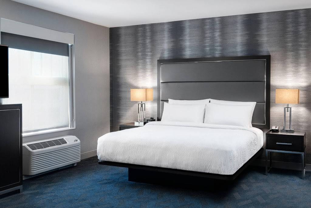 Residence Inn by Marriott Boston Logan Airport/Chelsea | 200 Maple St, Chelsea, MA 02150, USA | Phone: (617) 889-9990