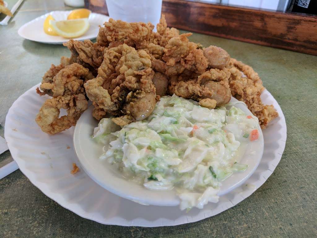 Bigelows New England Fried Clams | 79 N Long Beach Rd, Rockville Centre, NY 11570, USA | Phone: (516) 678-3878