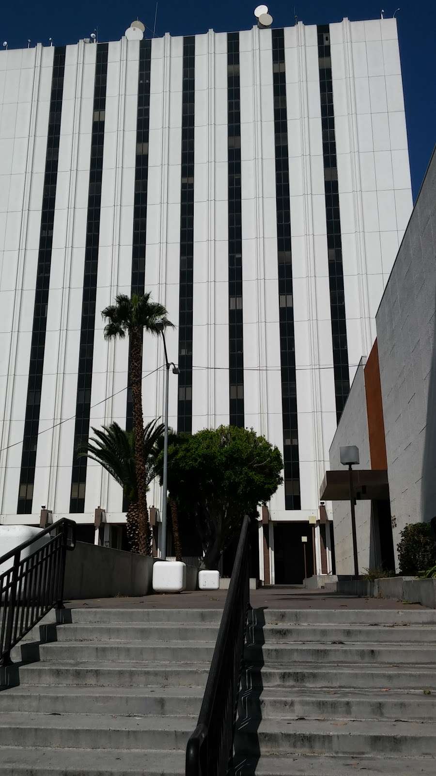 Compton Courthouse | 200 W Compton Blvd, Compton, CA 90220, USA | Phone: (310) 605-4065