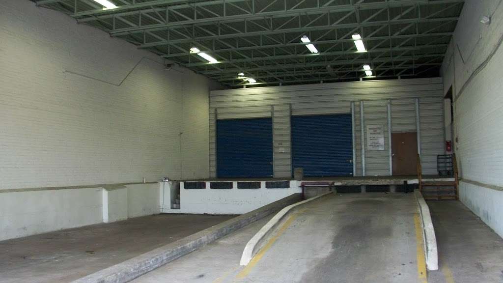 Self Storage Plus | 2514 Jefferson Davis Hwy, Alexandria, VA 22301, USA | Phone: (703) 942-9005