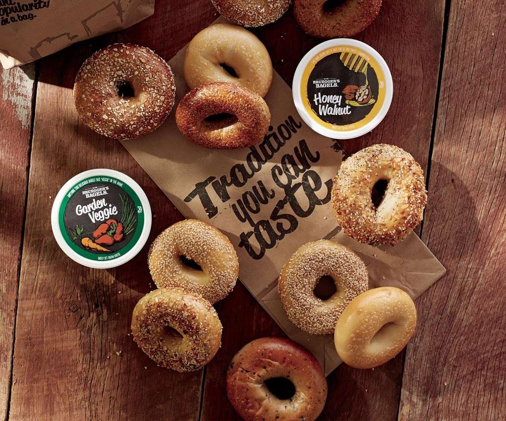 Brueggers Bagels | 2850 Robertson St, San Diego, CA 92136, USA | Phone: (619) 232-1500