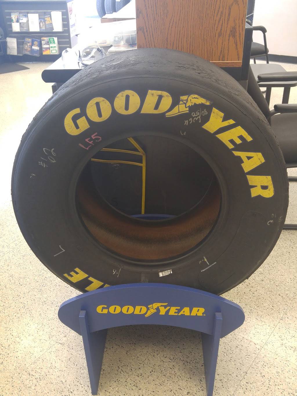 Goodyear Auto Service | 300 Orchard Park Rd, West Seneca, NY 14224, USA | Phone: (716) 826-2052