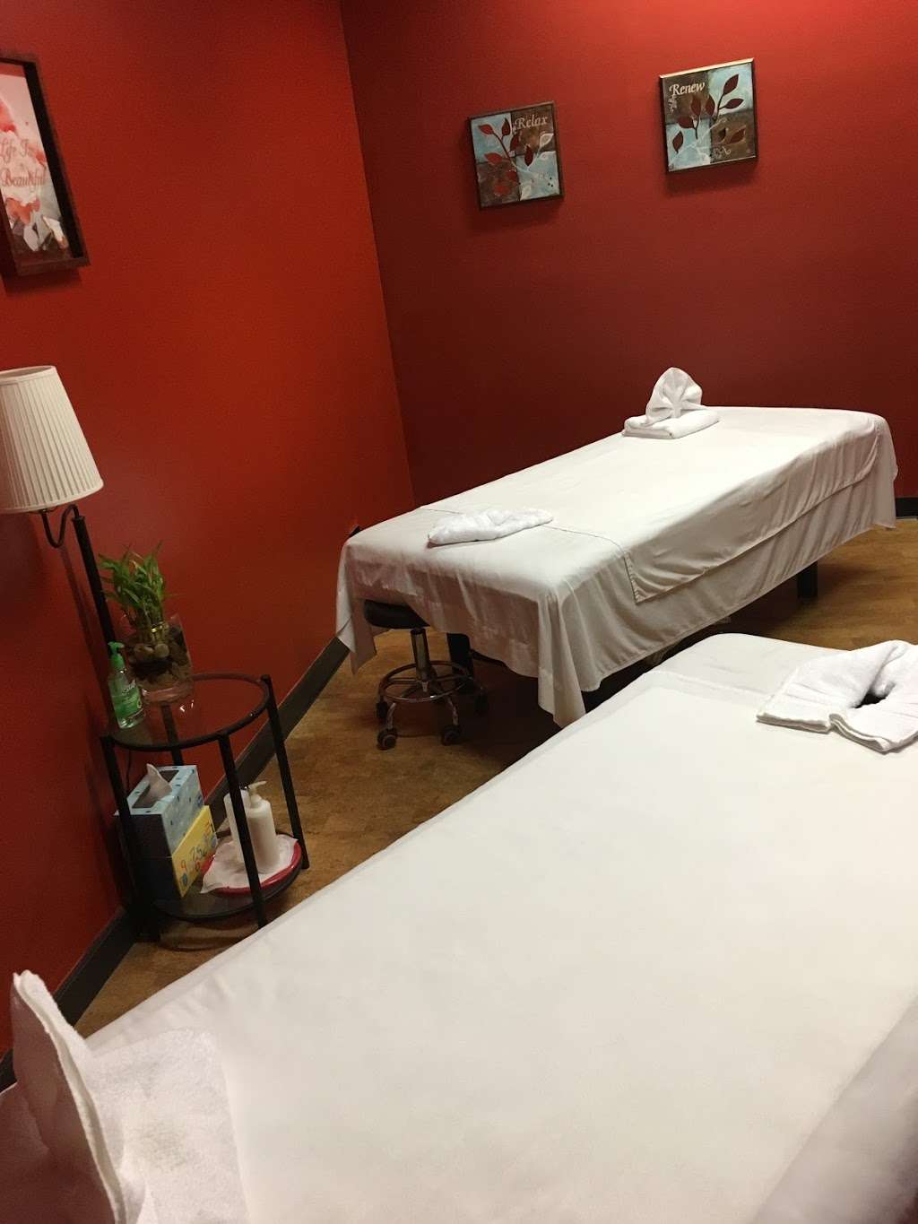 Healthy Massage | 518 NW Englewood Rd, Kansas City, MO 64118, USA | Phone: (816) 286-9012