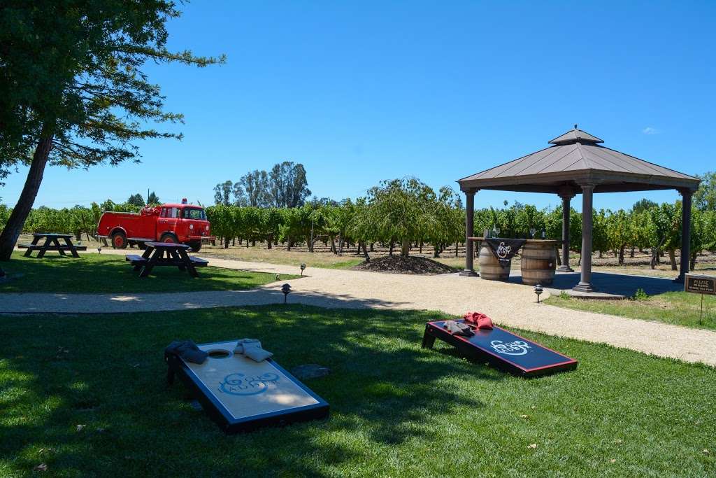 Hook & Ladder Vineyards & Winery | 2134 Olivet Rd, Santa Rosa, CA 95401, USA | Phone: (707) 526-2255