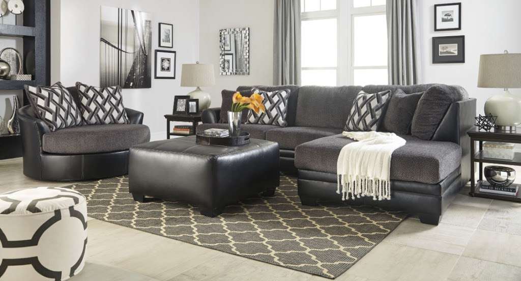 Furniture Warehouse | 1610 Washington Ave, Racine, WI 53403, USA | Phone: (262) 635-0000