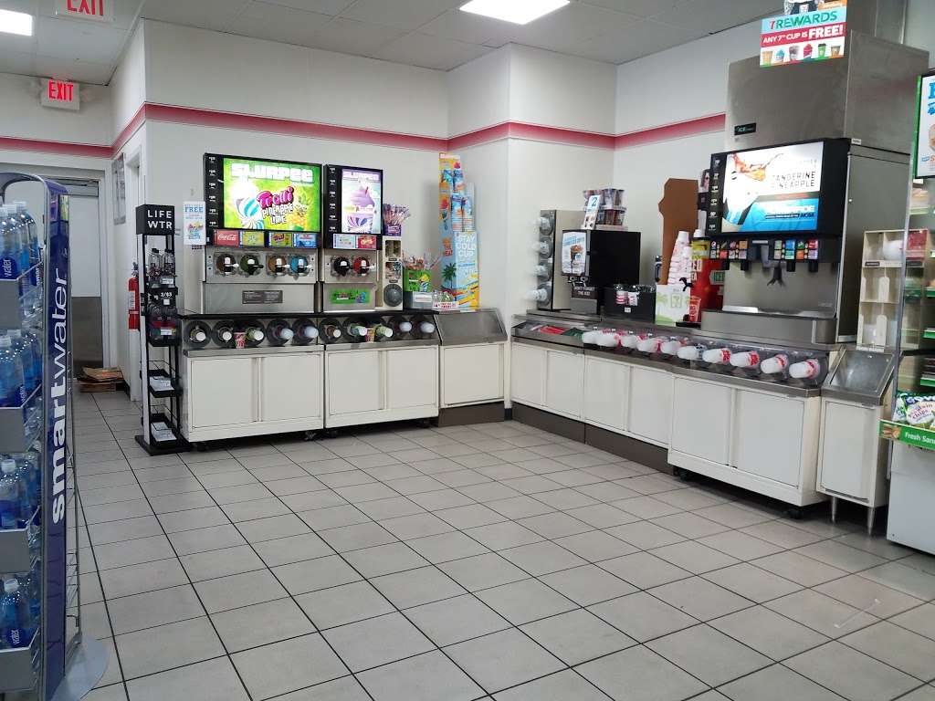 7-Eleven | 12655 International Dr, Orlando, FL 32821, USA | Phone: (407) 238-0593