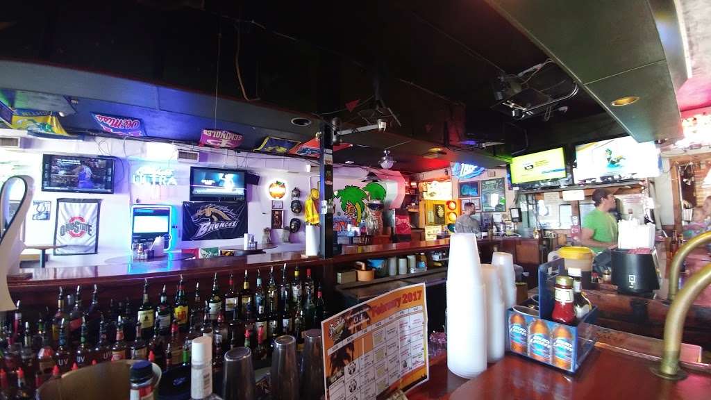 Peanuts Restaurant and Sports Bar | 2635, 419 Flagler Ave, New Smyrna Beach, FL 32169, USA | Phone: (386) 423-1469