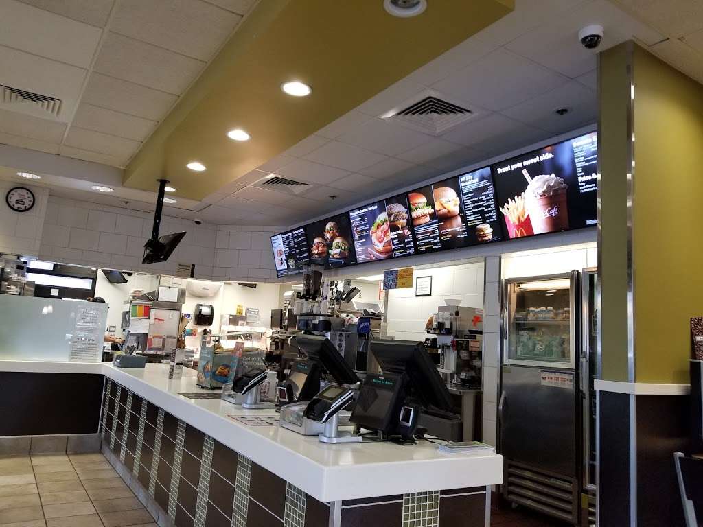 McDonalds | 3853 Portola Pkwy, Irvine, CA 92620, USA | Phone: (714) 505-3300