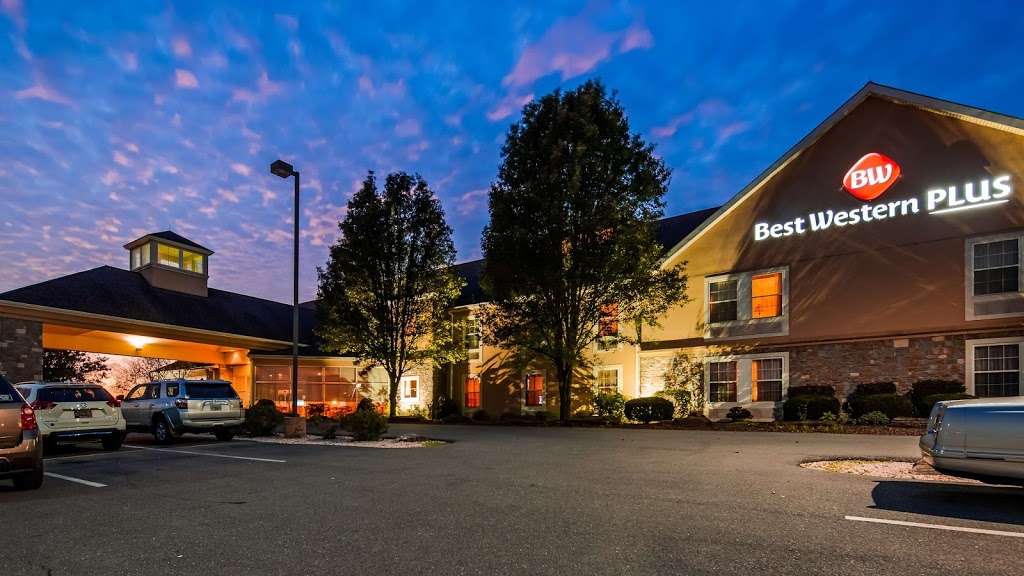 Best Western Plus Revere Inn & Suites | 3063 Lincoln Hwy E, US-30, Paradise, PA 17562, USA | Phone: (717) 687-7683