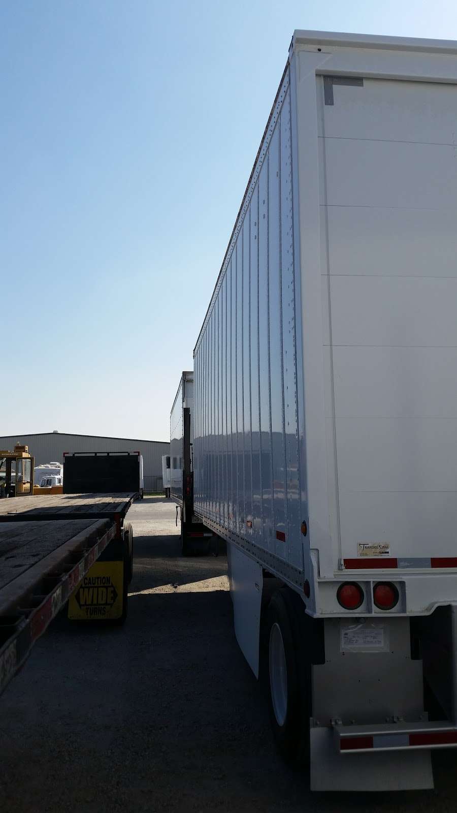 Sennett Semi Trailer | 2824 N Locust Ave, Rialto, CA 92377, USA | Phone: (888) 493-3970