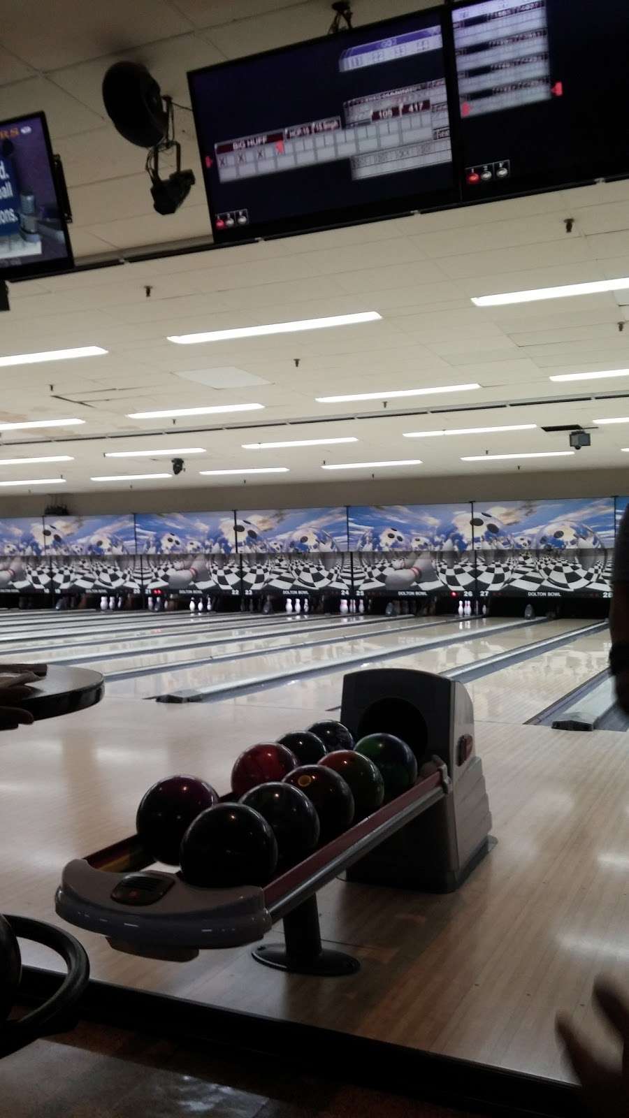 Dolton Bowl | 1401 Sibley Blvd, Dolton, IL 60419, USA | Phone: (708) 849-7300