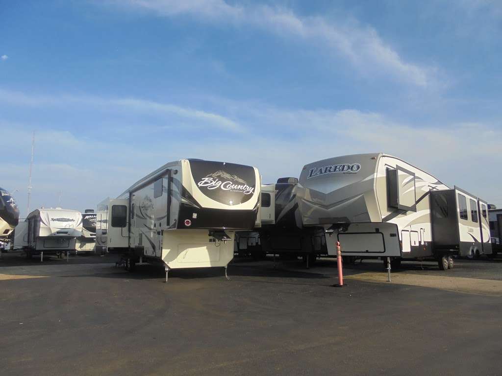 Modern Trailer Sales Inc | 2730 W 53rd St, Anderson, IN 46013, USA | Phone: (765) 644-4497