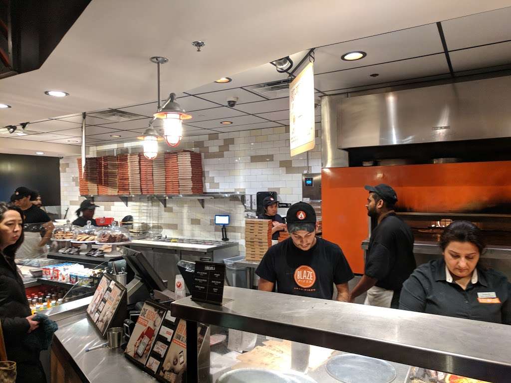 Blaze Pizza | 1255 Raritan Rd, Clark, NJ 07066, USA | Phone: (848) 666-1225