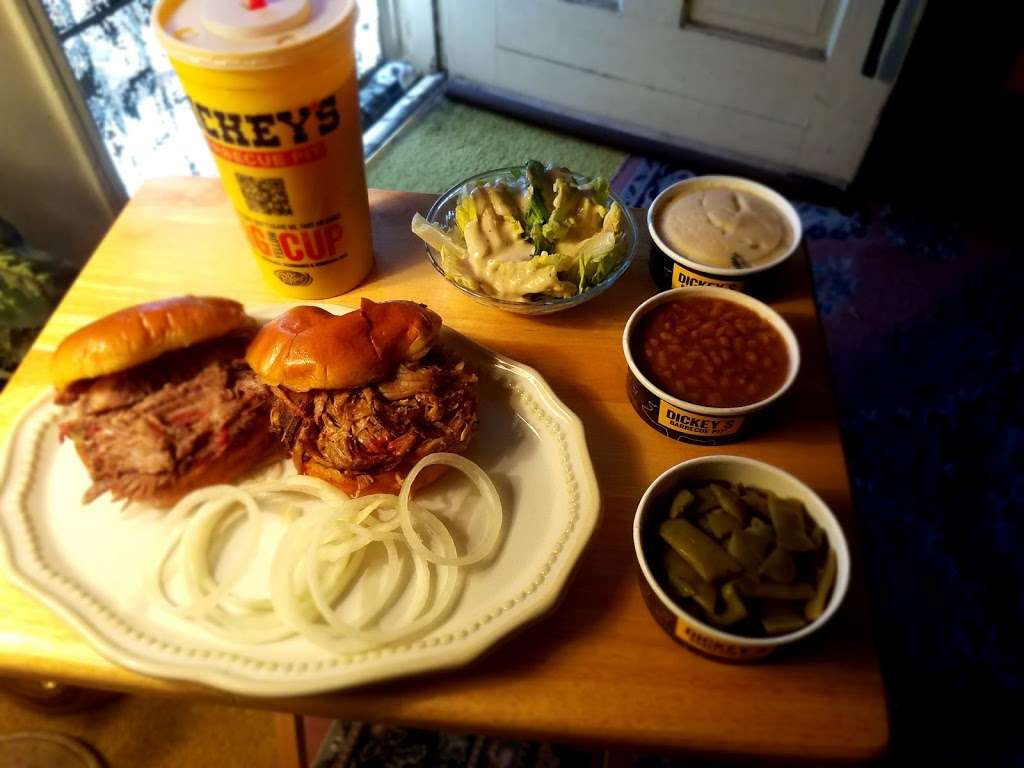 Dickeys Barbecue Pit | 116 E Compton Blvd, Compton, CA 90220, USA | Phone: (310) 868-1444