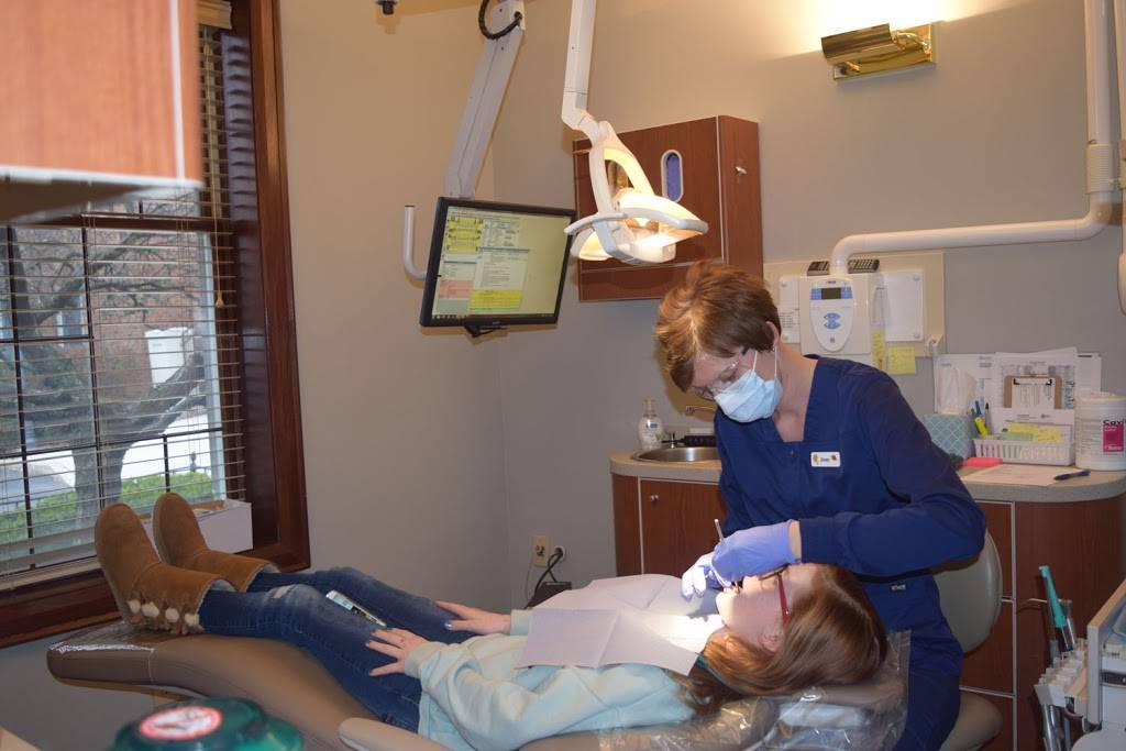 Hull & Appel Family Dentistry | 6641 N High St Suite 102, Worthington, OH 43085, USA | Phone: (614) 888-7910