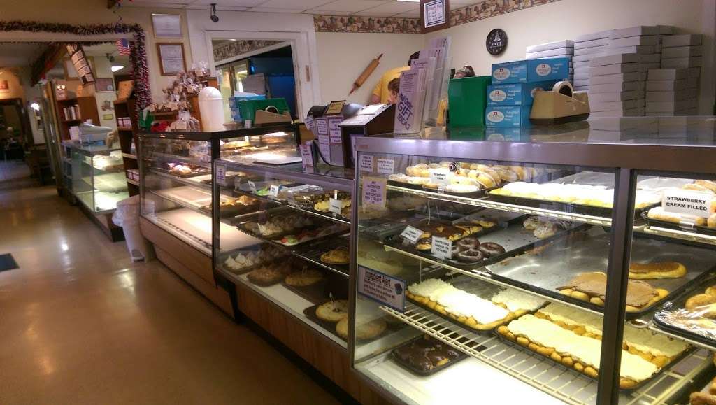 Achenbachs Pastries, Inc | 375 E Main St, Leola, PA 17540, USA | Phone: (717) 656-6671