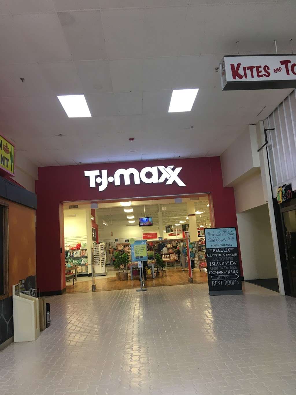 T.J. Maxx | 11421 Coastal Ocean Hwy, Ocean City, MD 21842, USA | Phone: (410) 520-0094