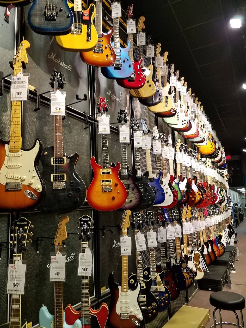 Guitar Center | 4999 Houston Rd, Florence, KY 41042, USA | Phone: (859) 282-9841