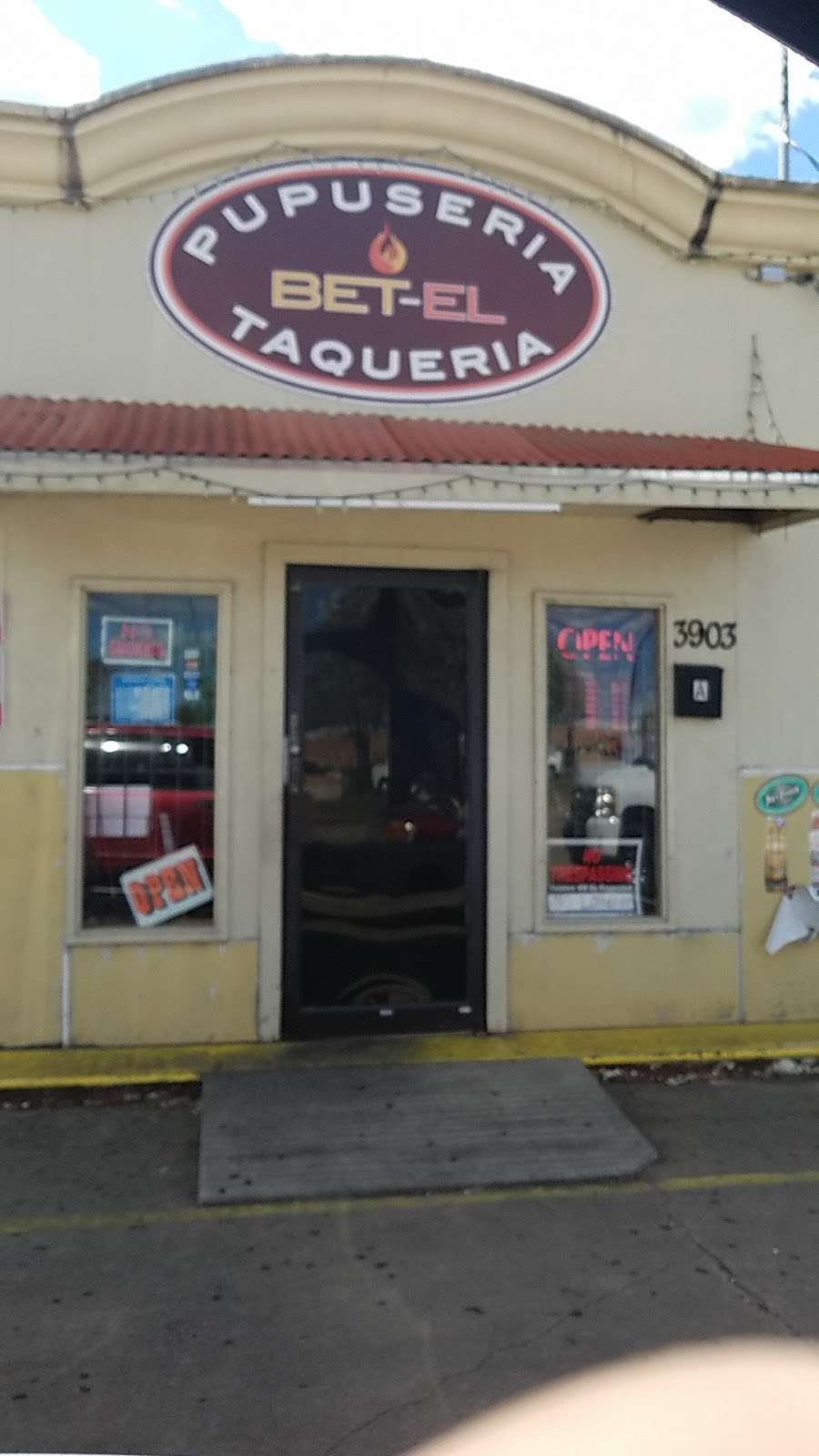 Pupuseria y Taqueria Bet | 3903 W Orem Dr, Houston, TX 77045, USA | Phone: (713) 433-3350