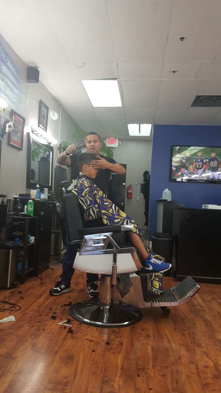 V.I.P Cuts | 422 Teaneck Rd, Ridgefield Park, NJ 07660, USA | Phone: (201) 853-9651