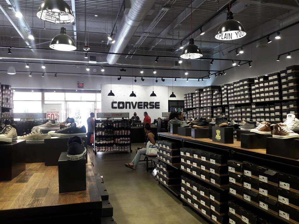 Converse Store | 100 Citadel Dr Suite 579, Commerce, CA 90040, USA | Phone: (323) 727-9142