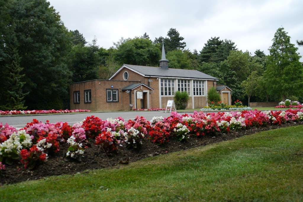 Trent Park Cemetery | Cockfosters Rd, Barnet EN4 0DZ, UK | Phone: 020 7527 8300