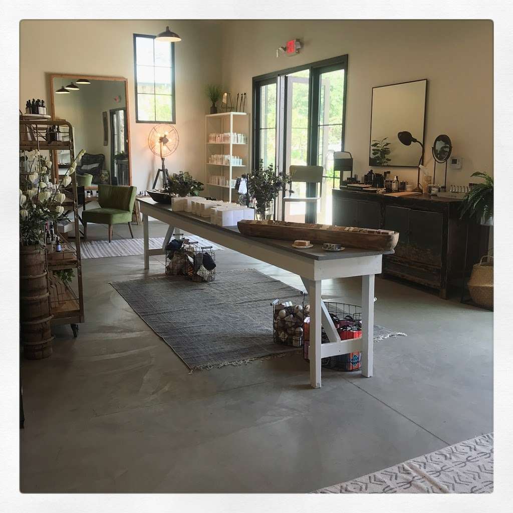 Shine Beauty Collective | 30745, 10 B Pacific Coast Hwy, Malibu, CA 90265, USA | Phone: (424) 644-0667